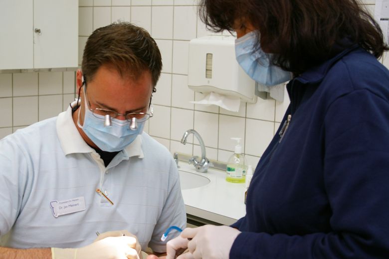 Zahnarzt Dr. med. dent. Jan Meinert - Das Praxisteam